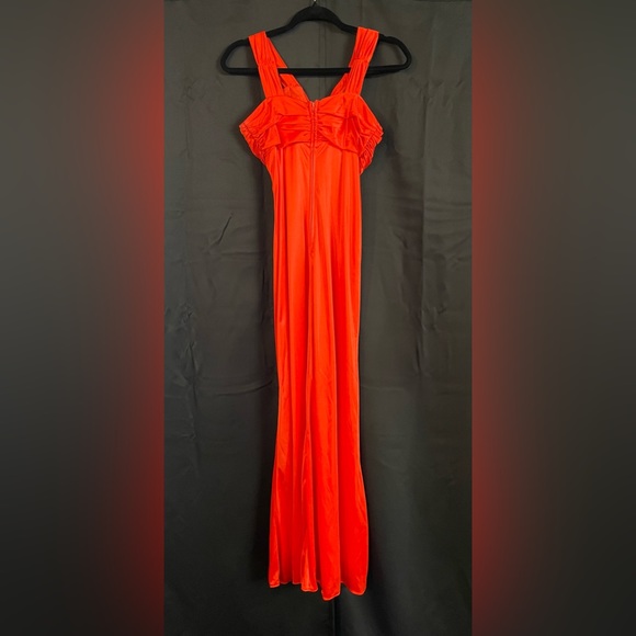 PROM Time!!! 🧡 - Picture 3 of 6